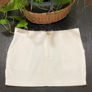 Needii Elegant White Mini Skirt